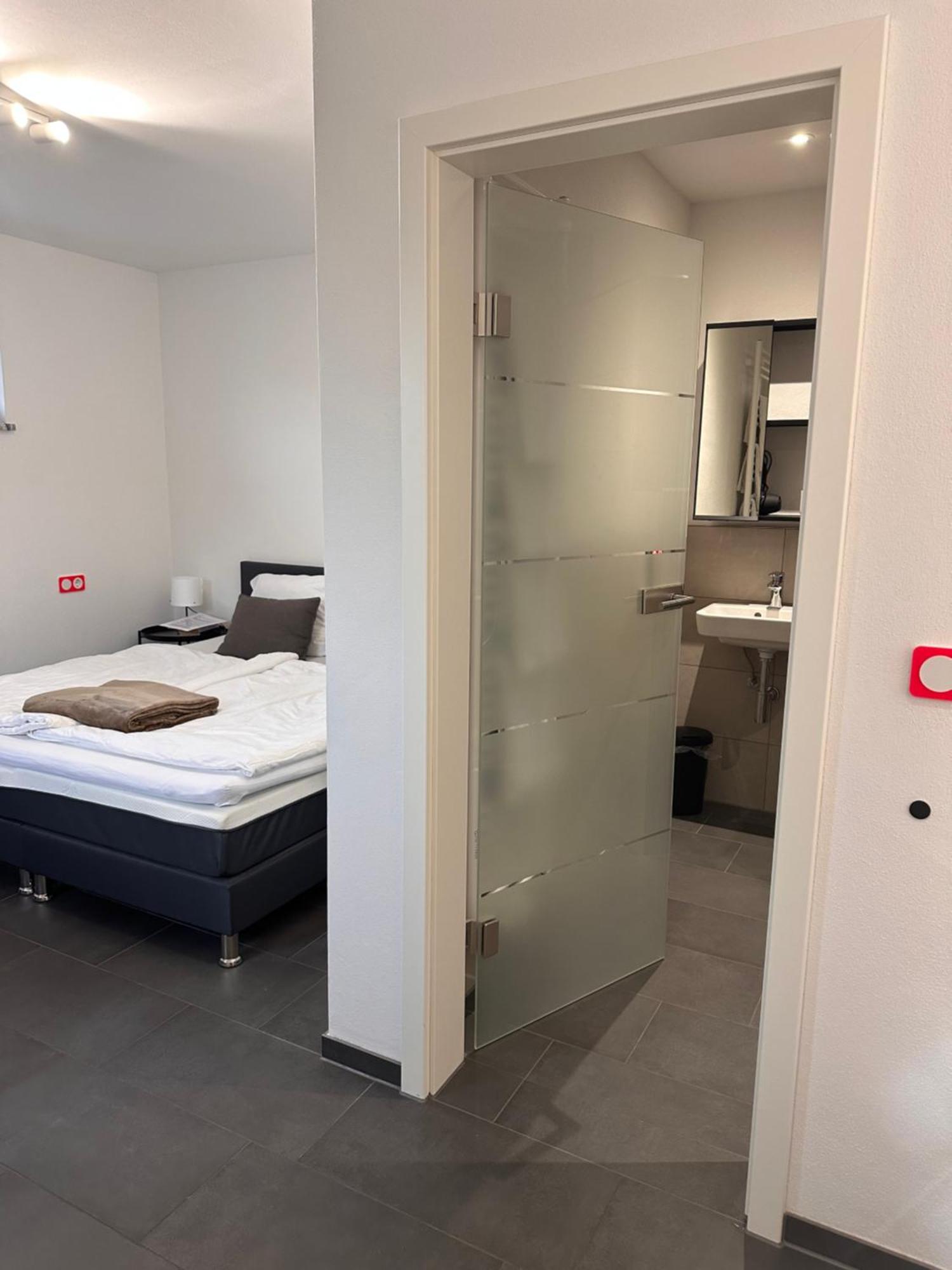 Ferienzimmer Frank, Self-Check-In Nach 21Uhr Niederalteich Ngoại thất bức ảnh